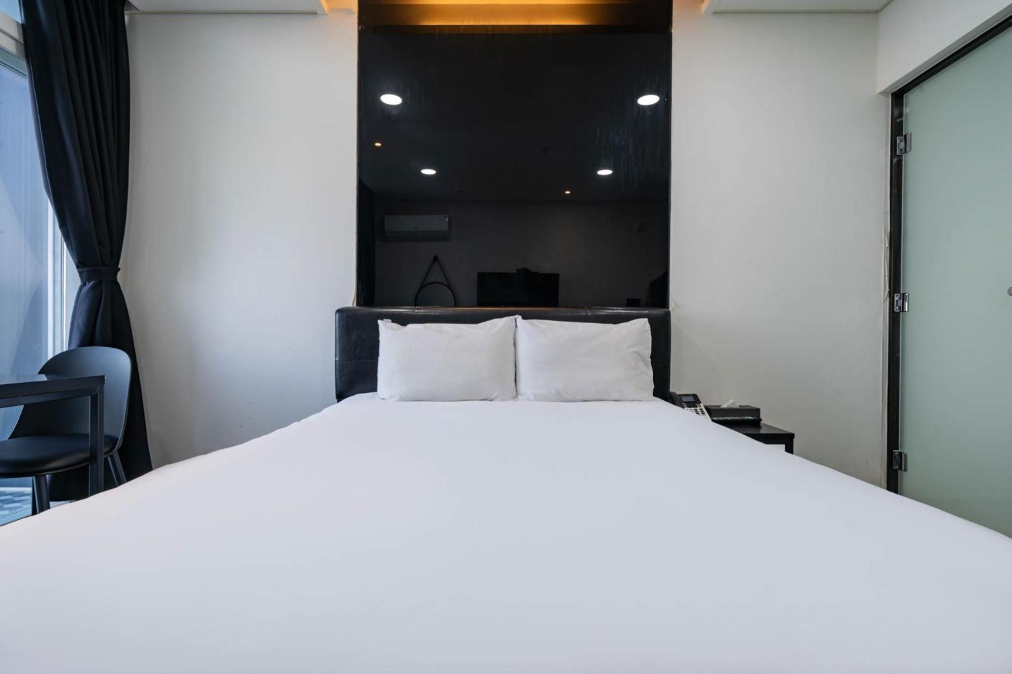 Gangneung Gyeongpodae Hotel Cube Exterior foto
